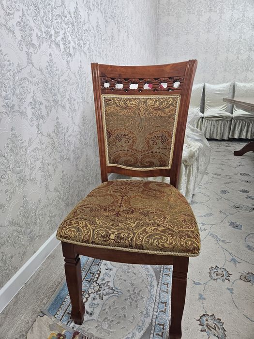 Стол и Стуляа очен хороший