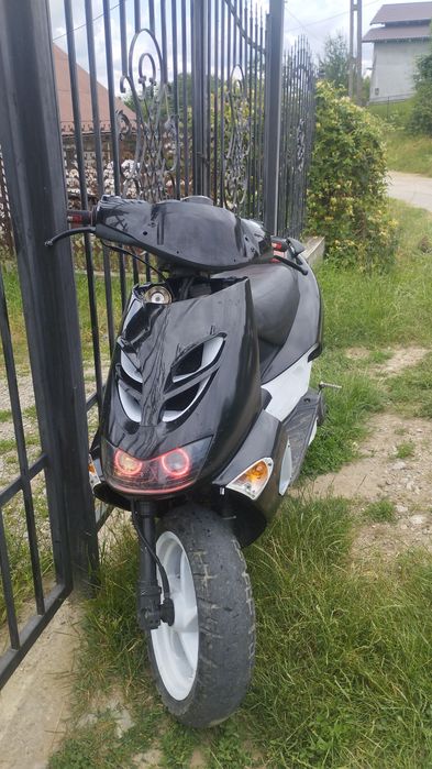 Aprilia SR2 preț negociabil (fac și schimburi )