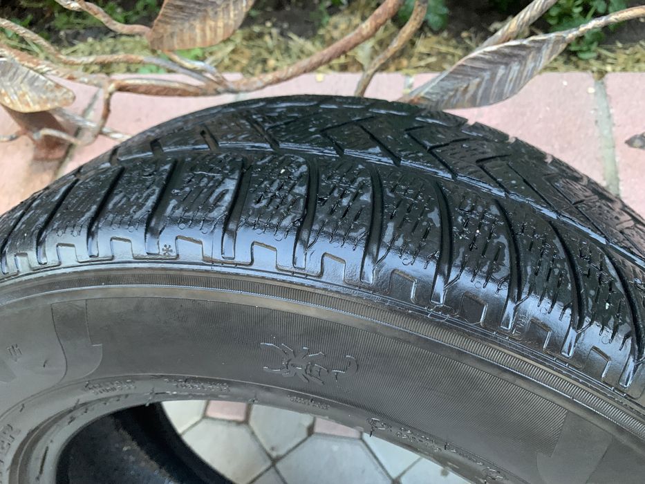 Резина шины 235/65 R17