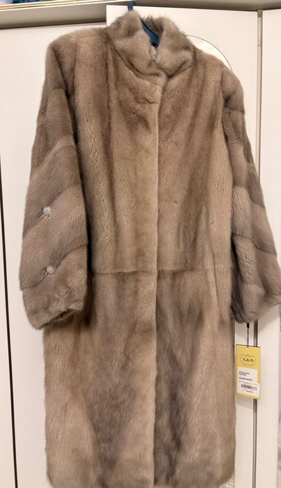 Шуба 370 тысяч новая