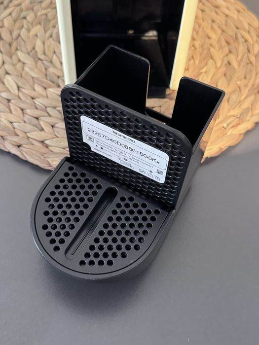 Espressor De'Longhi Nespresso Inissia EN 80.CW, 0.8 l, 1260 W, 19 bar