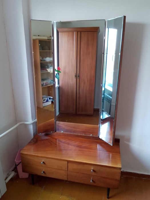 Трельяж зеркальный