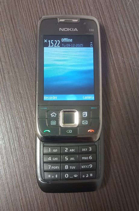 Nokia E66 business