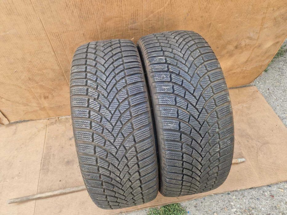2 Bridgestone R19 225/45 Зимни гуми  DOT3122