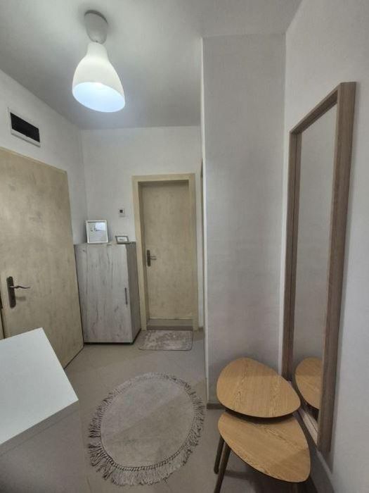 Двустаен апартамент, под наем, кв. Колхозен пазар