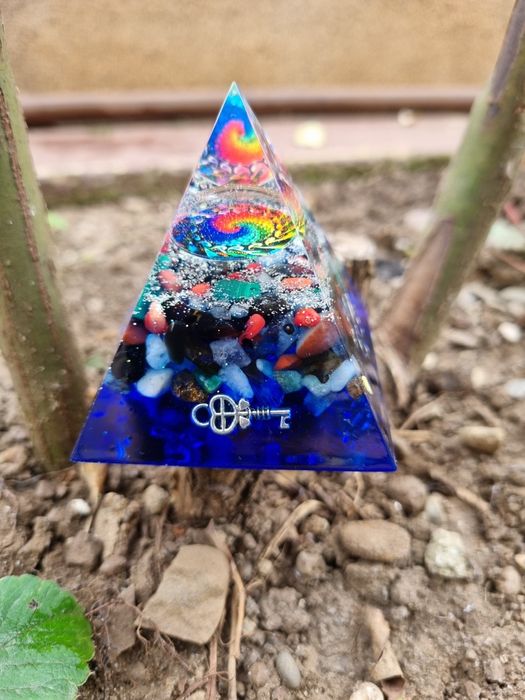 Piramida orgonica - protectie radiatii