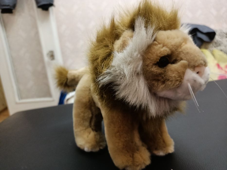 Игрушки разные мишка лев