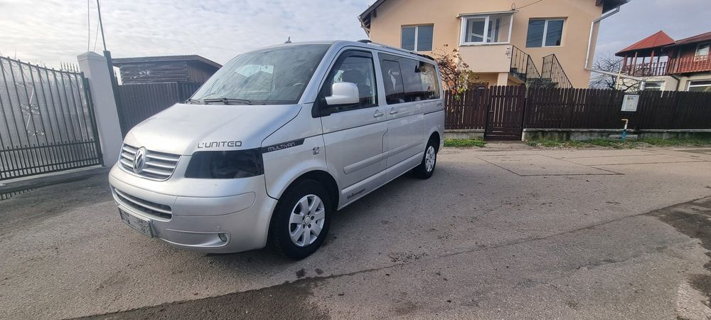 Dezmembrez VW T5 Multivan 2.5 AXD