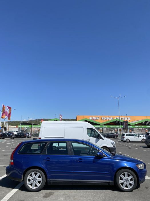 Vând Volvo v50 2.0 diesel