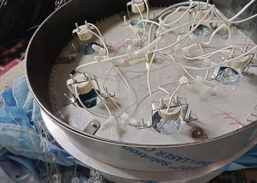 Люстра, новая, самовывоз.