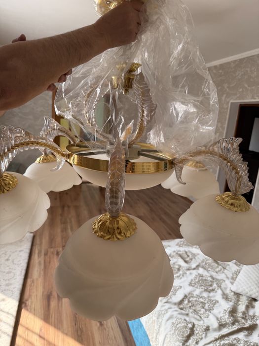 люстра в отличном состоянии