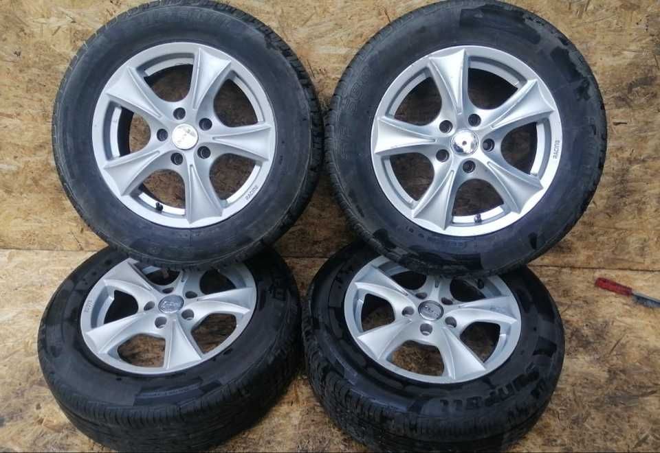 диски с покрышками R15 привозные на Форд Фокус 2  в наличии