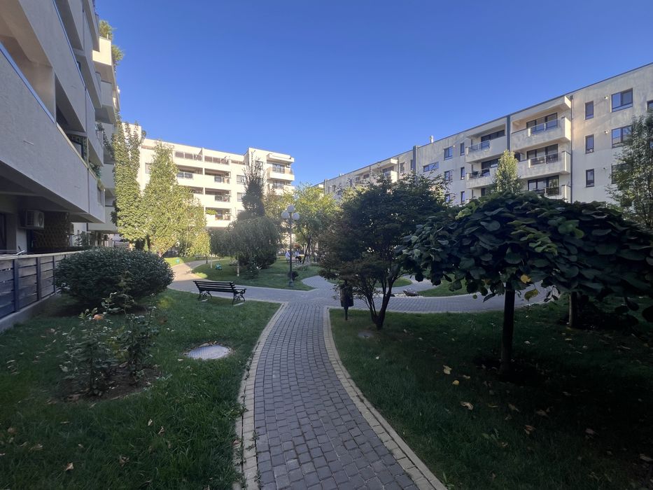 Inchiriez apartament 2 camere decomandat