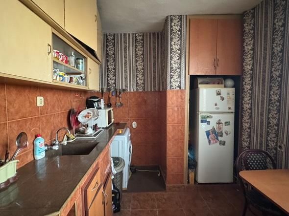 Продава се Двустаен апартамент в Нова Загора - 63 кв.м за 1053 €/кв.м - Снимка #6