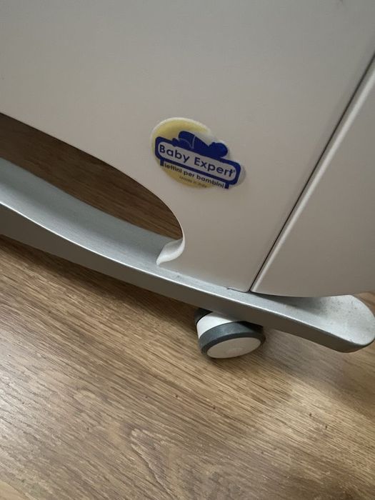 Бебешко креватче  Baby expert by Swarovski+италиански матрак от пяна