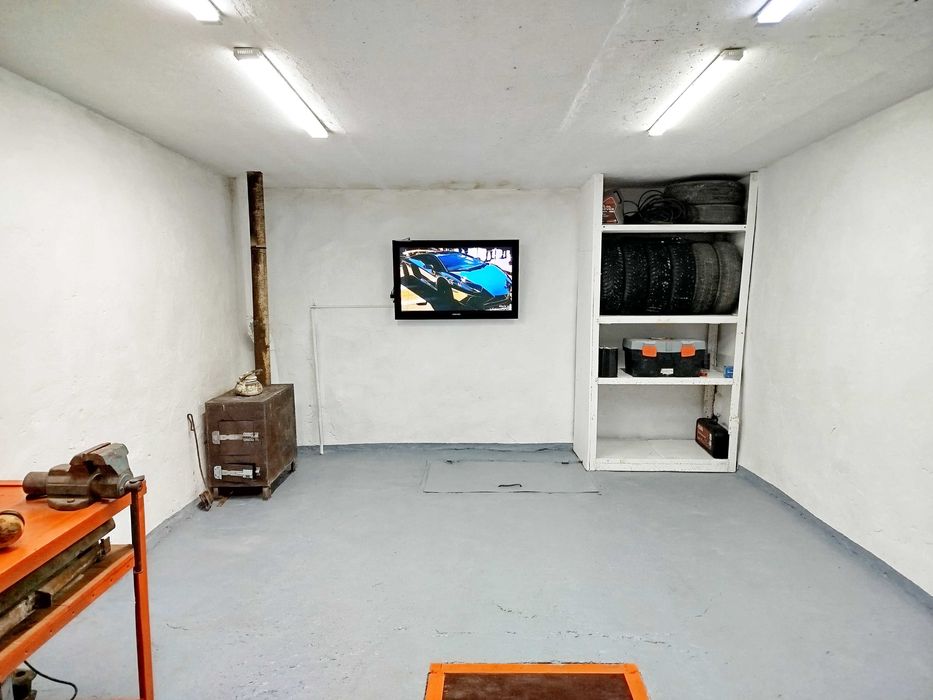 Продам гараж 27 кв