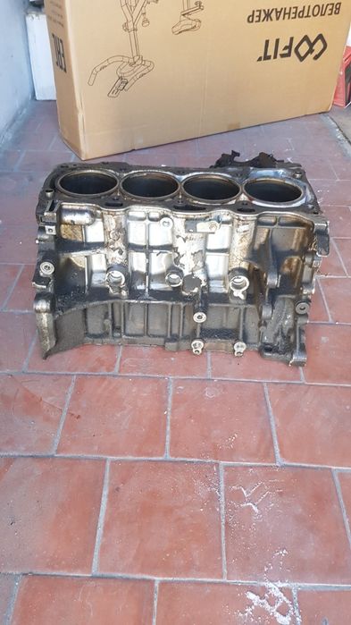 Блок цилиндров 2az-fe