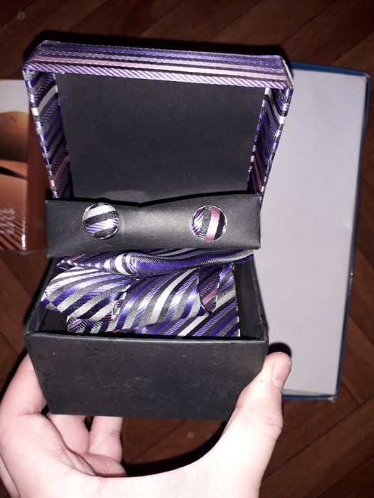 Продам галстуки, бренд