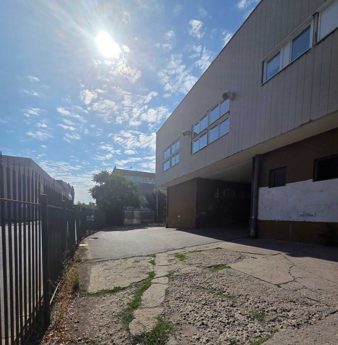 Дава се под наем Промишлена сграда в София, Военна рампа - 235 кв.м за 800 € - Снимка #7