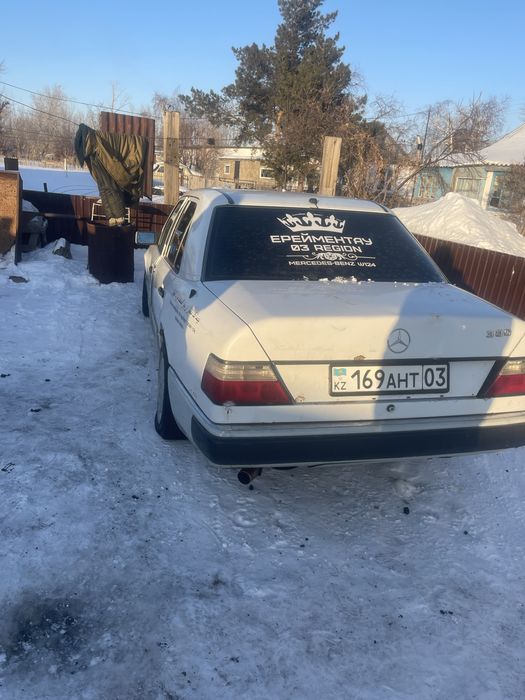 Мерседес бенс 124