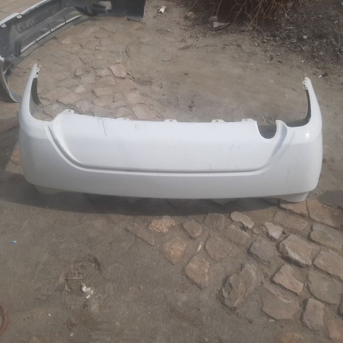 Nexia 2 ga  oldi orqa bamperlar  sotiladi.xolati zòr