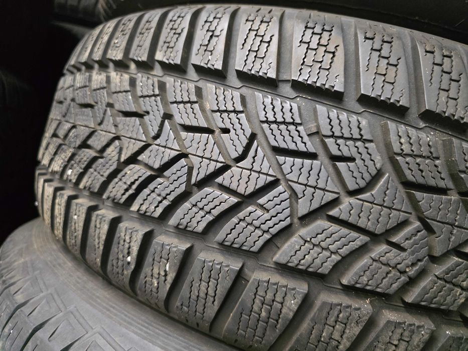 2бр Зимни гуми 215 65 16 - Dunlop