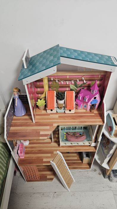 Дървена къща за кукли Kidkraft