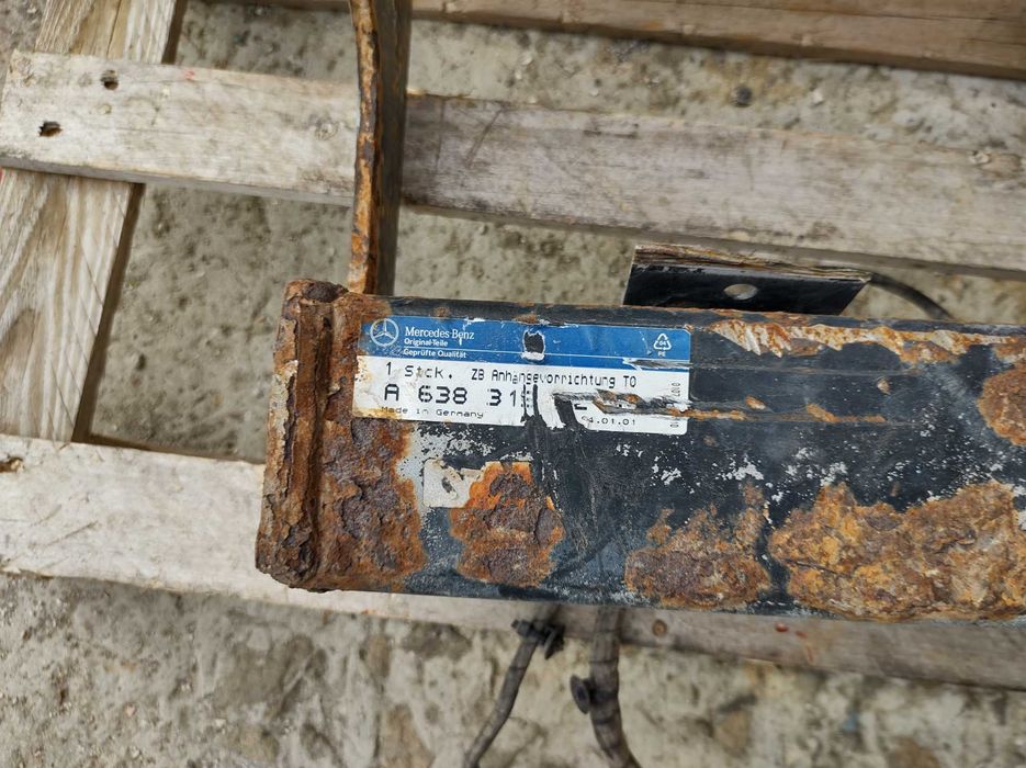 Теглич Стационарен Теглич и Монтаж за Mercedes Vito W638