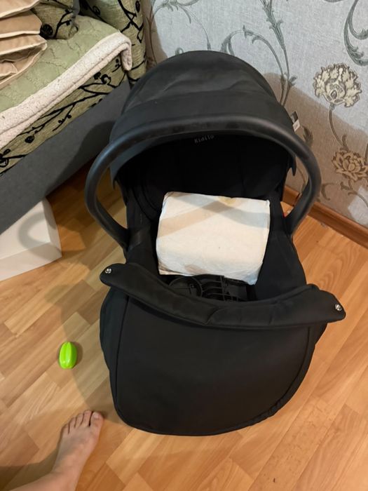 Коляска Kidilo в хорошем состояние 3в1