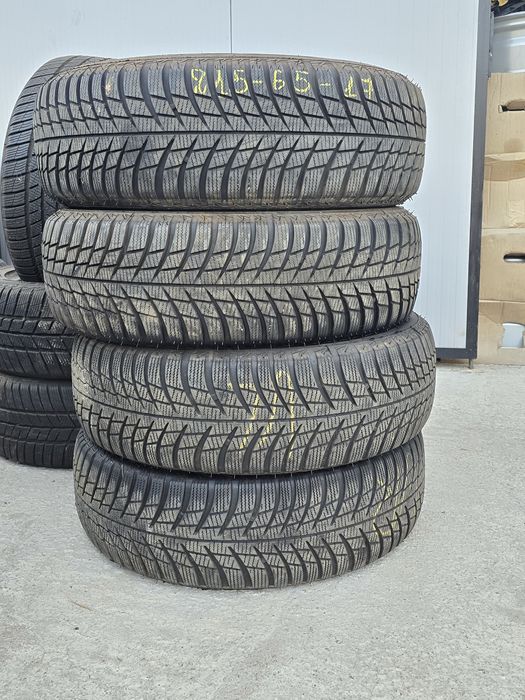 4 Броя 215/65/17 Bridgestone 2x7,2mm 2x5,6mm