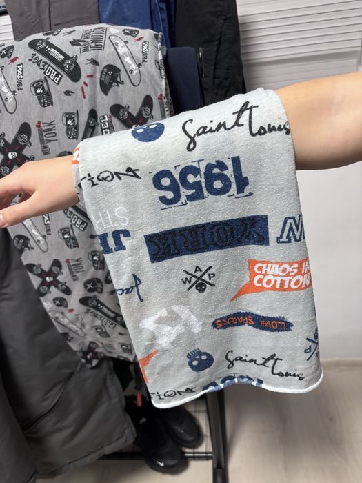 2бр.шалове и 1бр.шапка за момче