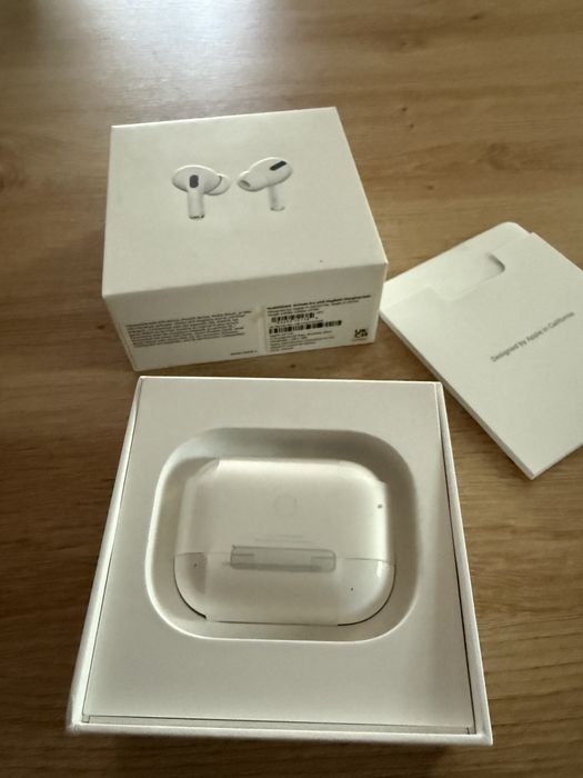 Apple AirPods Pro Originale + Husă Promate Bonus