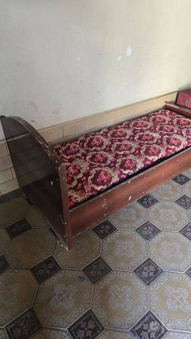 Односпальные adnospalniy birkishilik korovat