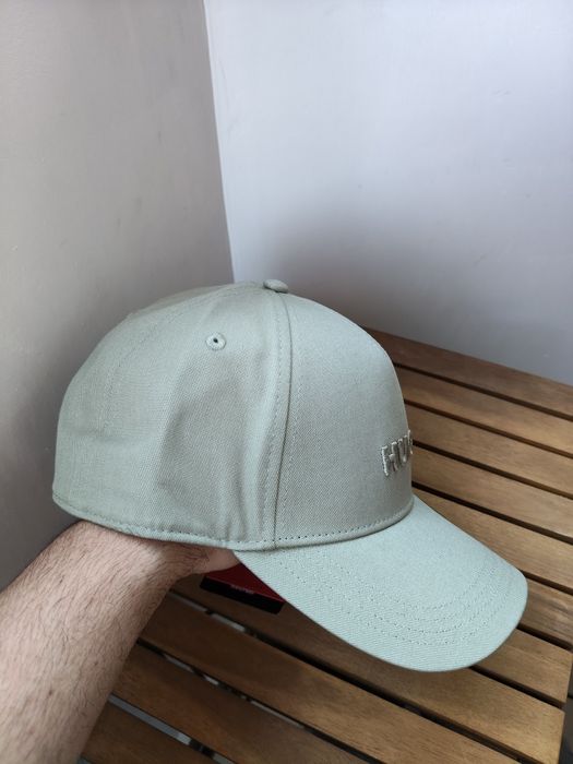 Hugo șapcă unisex verde deschis cu logo roșu mărime OS noua originala