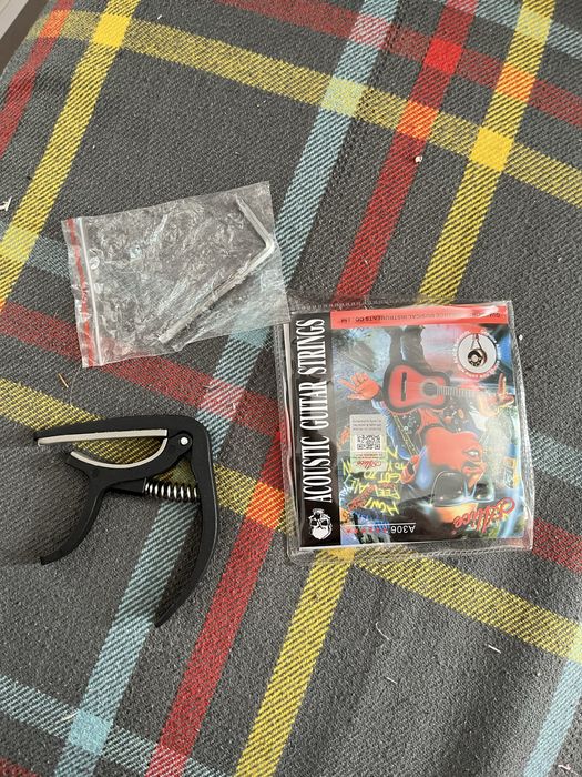 Гитара акустическая