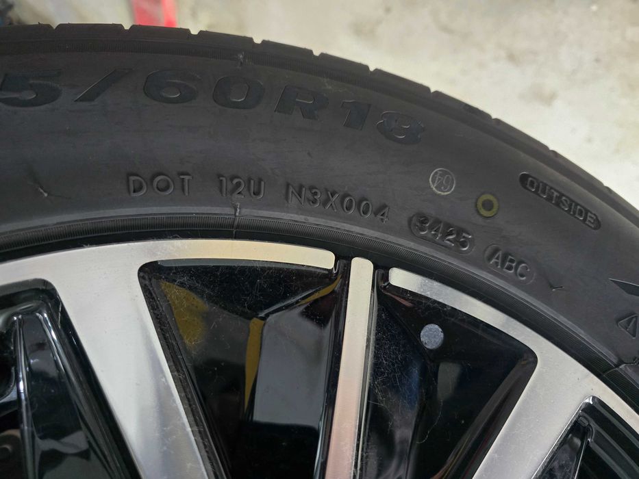 Maxxis Victra Sport 5 VS5 225/60 R18 - set 4 bucati
