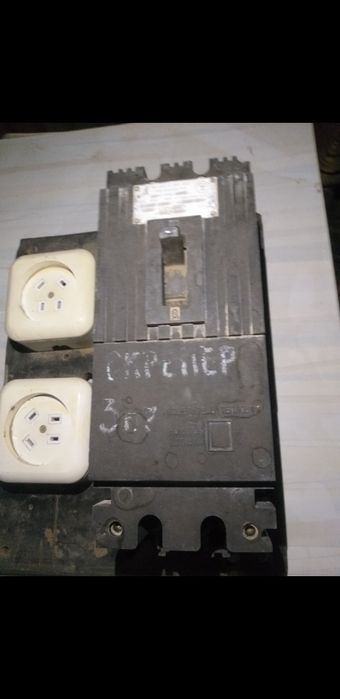 Автомат 380  160А