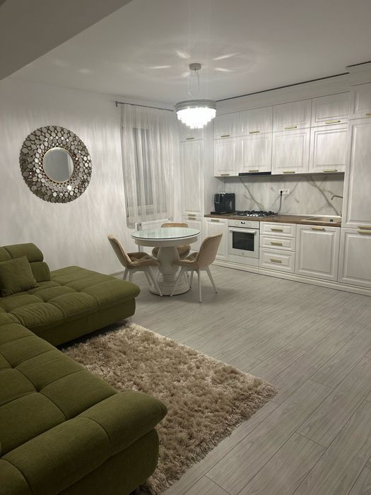 Inchiriez apartament 2 camere CAMPUS ( in spate la hotel NEVADA)