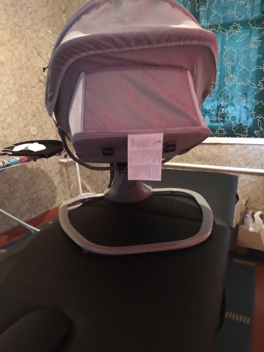 Укачивающий шезлонг