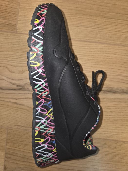 Skechers adidasi marimea 36.5