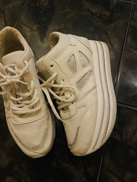 Дамски обувки ботуши