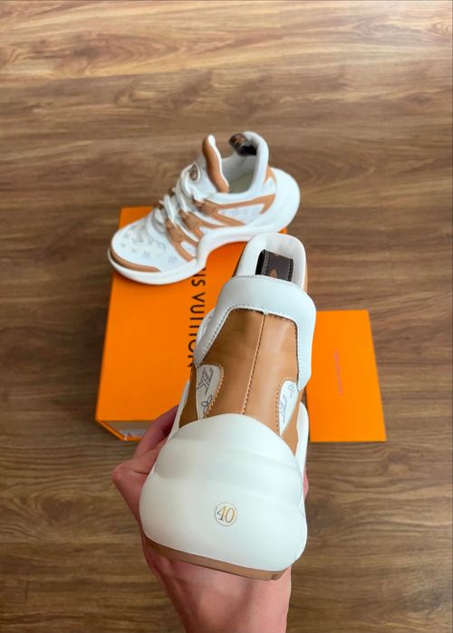 Нови обувки -  LV