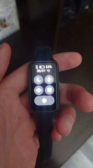 Часы Huawei band 7