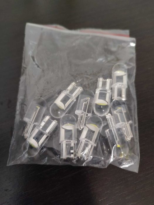 Стъклени LED/лед крушки - крушка за габарит-интериор-дневни светлини