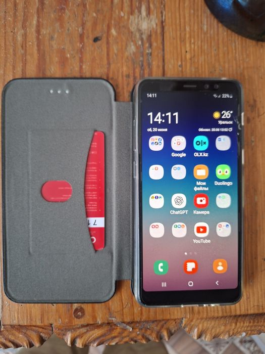 Продам смартфон Самсунг Галакси А8+