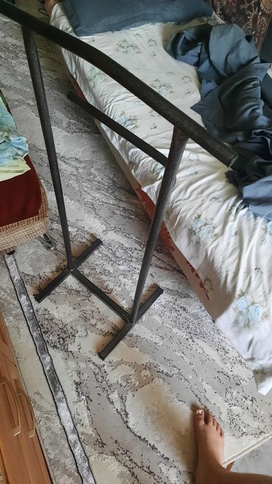 Стойка для детской одежды