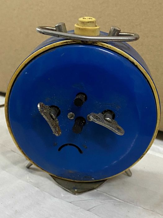 Ceas desteptator Aradora romanesc mecanic de masa