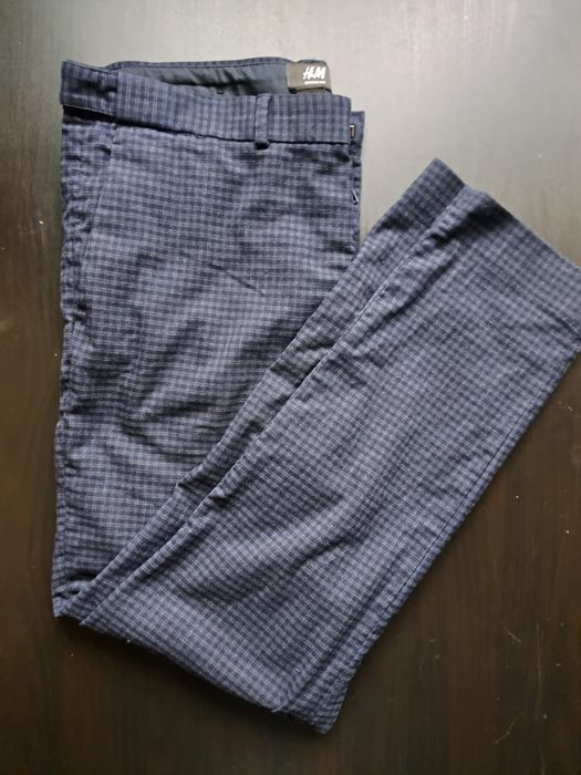 Pantaloni H&M Skinny fit / slim fit, cu model, pentru barbati