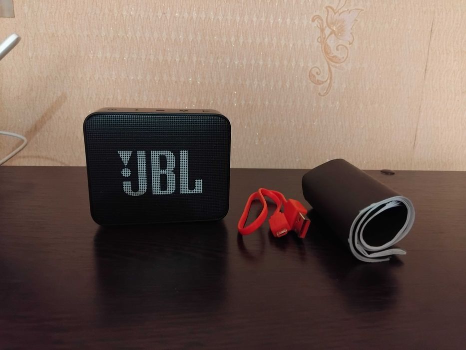 Колонка портативная JBL