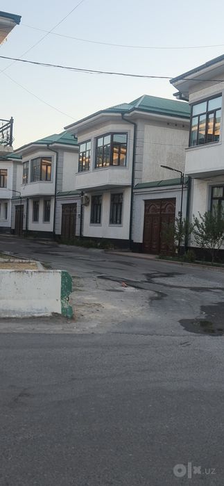Срочно продается 4 Ком..ТаунХаус Аэрапорт.
